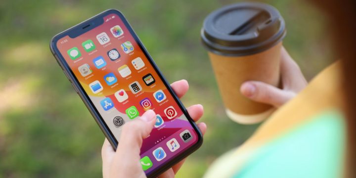 Understanding iPhone’s App Behavior and Multitasking