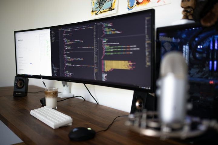 iOS App Development Services: Crafting Seamless User Experiences