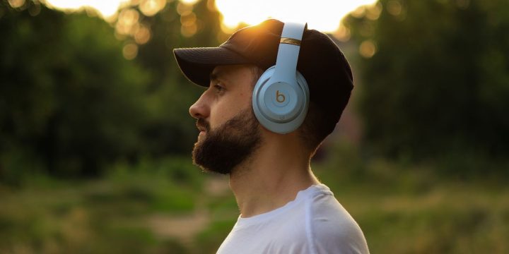 The Real Reason for Temporary Headphone Marks