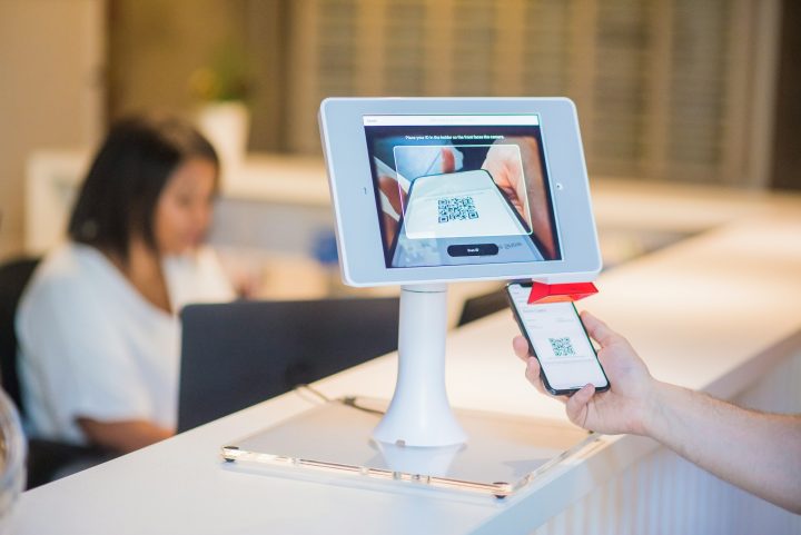 How Does an AI Receptionist Optimize Your Business?